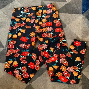 LuLaRoe one size floral leggings psychedelic